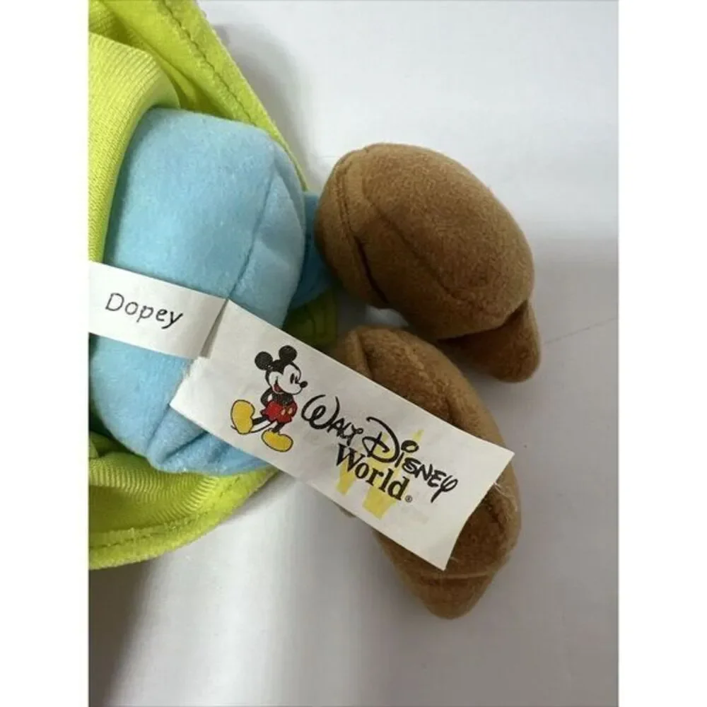 Disney Store 8